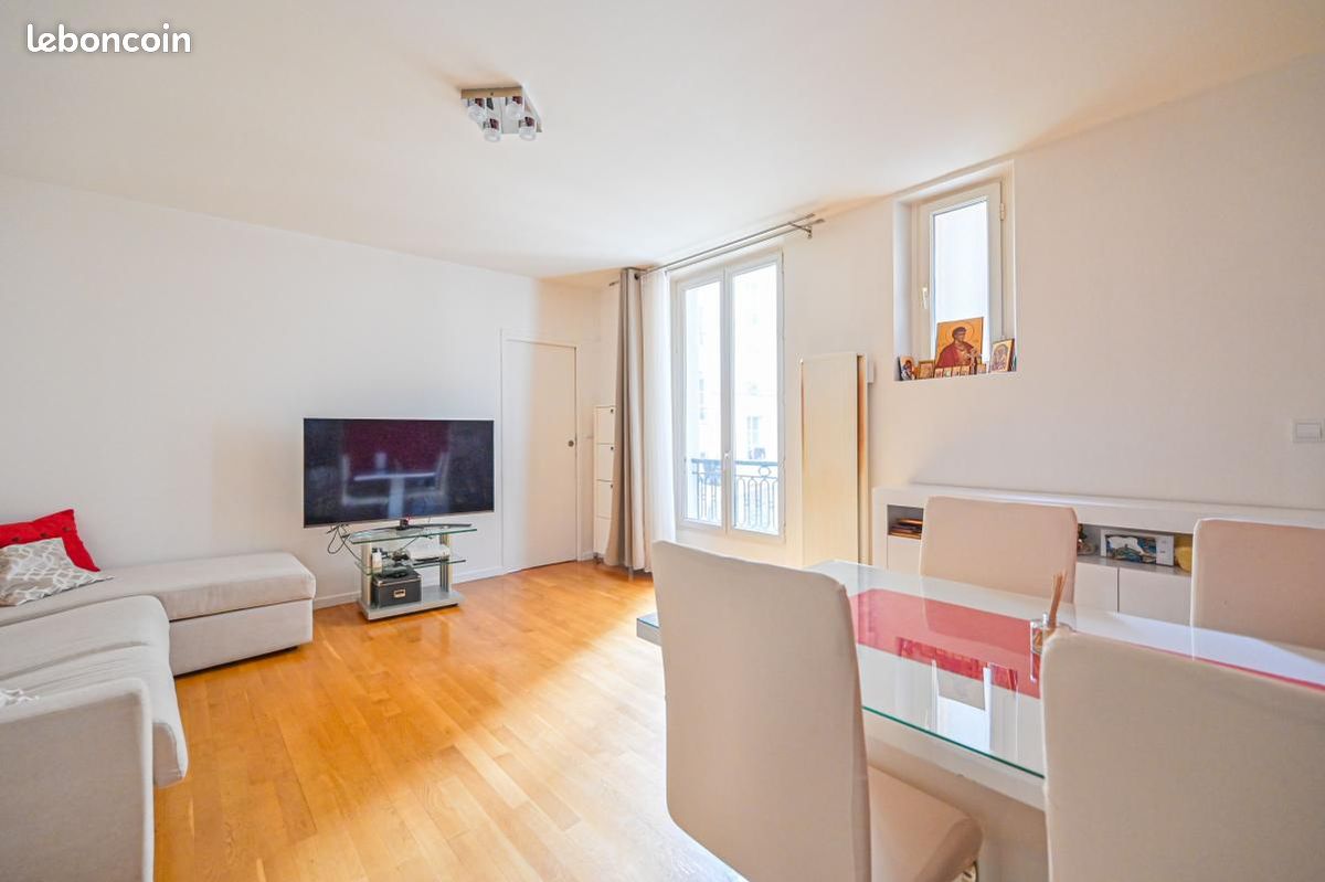 1 bedroom Apartment in Paris, France No. 182279