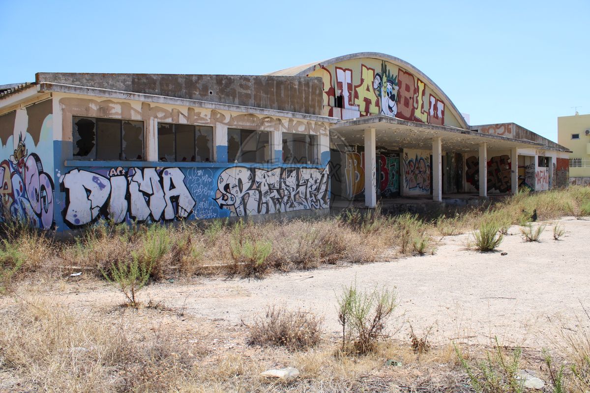  قطعة أرض في Quelfes, Portugal 2536متر مربع رقم 104867