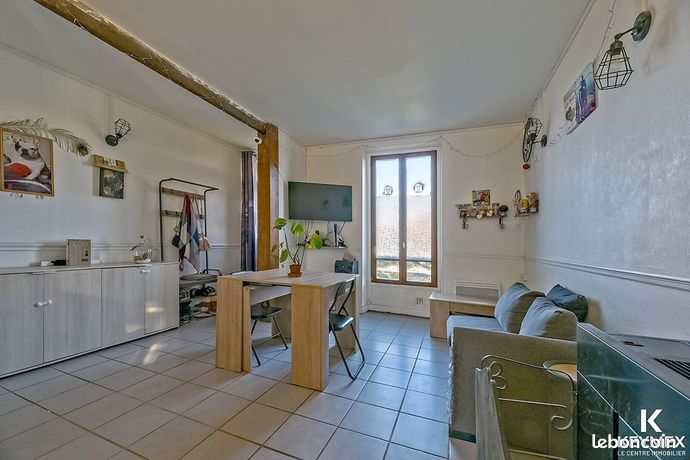 2 bedrooms Apartment in Beaumont-sur-Oise, France No. 304071