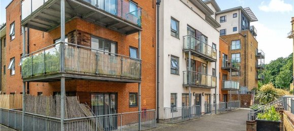 1 bedroom Apartment in London, United Kingdom No. 7782 6