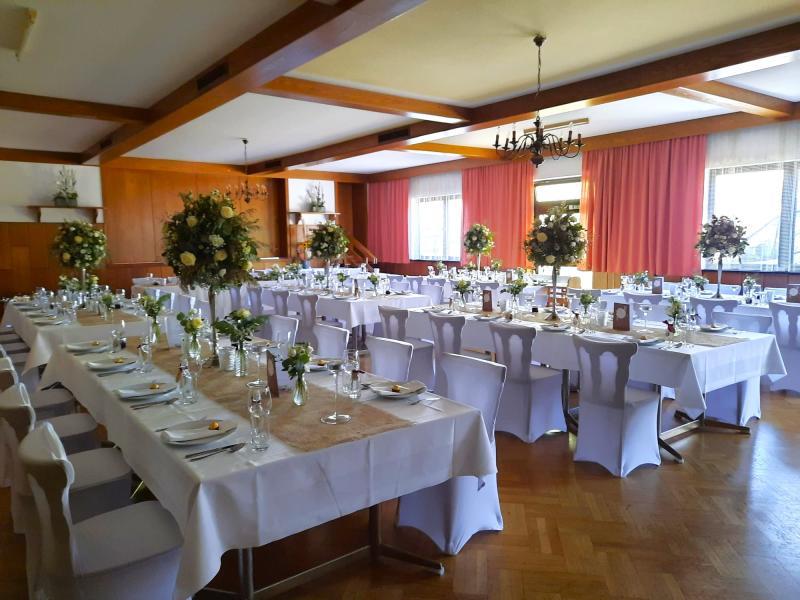 Gewerbliche Immobilie in Bad Loipersdorf, Austria 240m², Nr. 129640