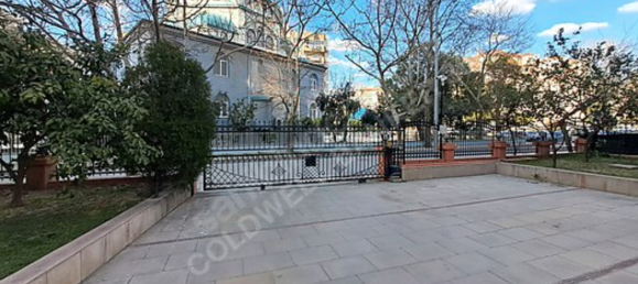 Wohnung 4+1 in Izmir, Turkey, Nr. 40863 10