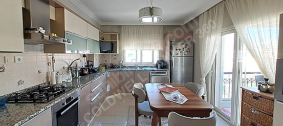 Wohnung 4+1 in Izmir, Turkey, Nr. 40863 2