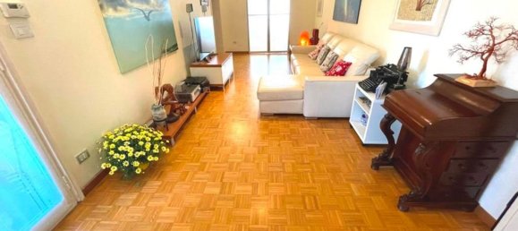 7-Zimmer Wohnung in Imola, Italy, Nr. 221973 3