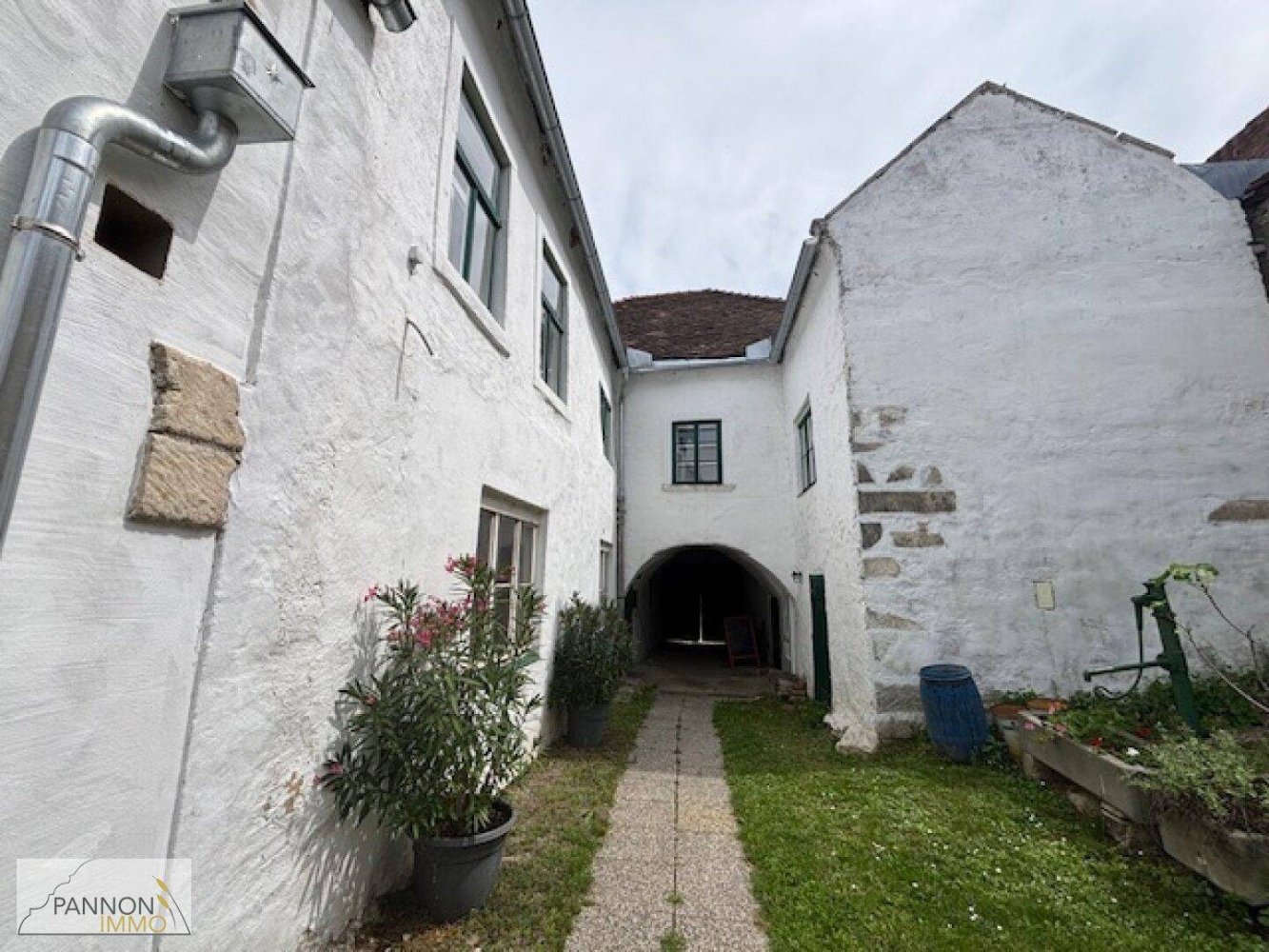 Квартира с 4 комнатами в Айзенштадт Умгебунг, Австрия № 207161