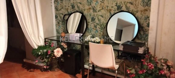 61m² Commercial property in Rome, Italy No. 372240 9