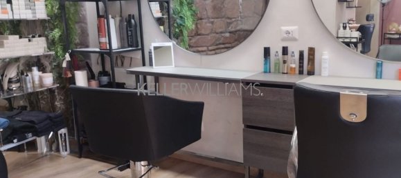 61m² Commercial property in Rome, Italy No. 372240 3