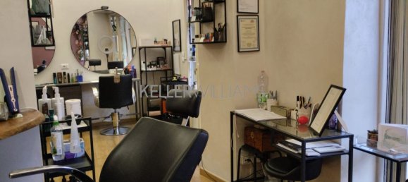 61m² Commercial property in Rome, Italy No. 372240 6