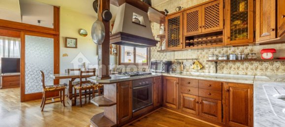 4 غرف نوم فيلا في Lucca, Italy رقم 333989 8