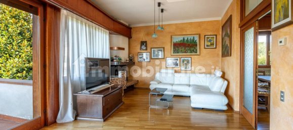 4 غرف نوم فيلا في Lucca, Italy رقم 333989 2