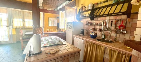 8 rooms Apartment in Massarosa, Italy No. 93055 15