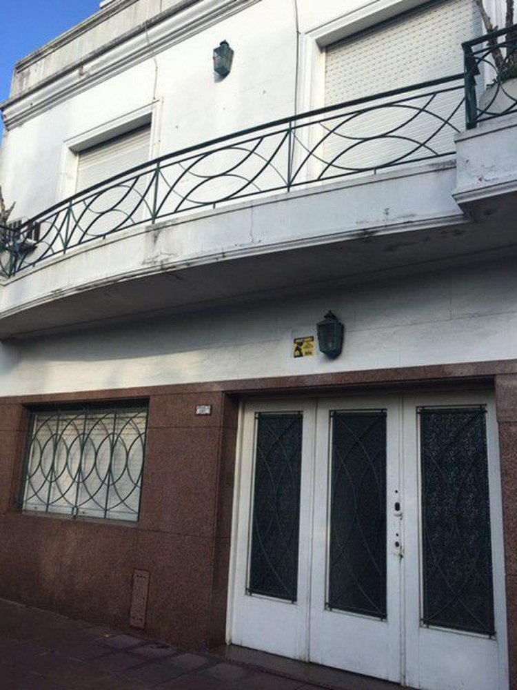 3 bedrooms House in Buenos Aires, Argentina No. 75680