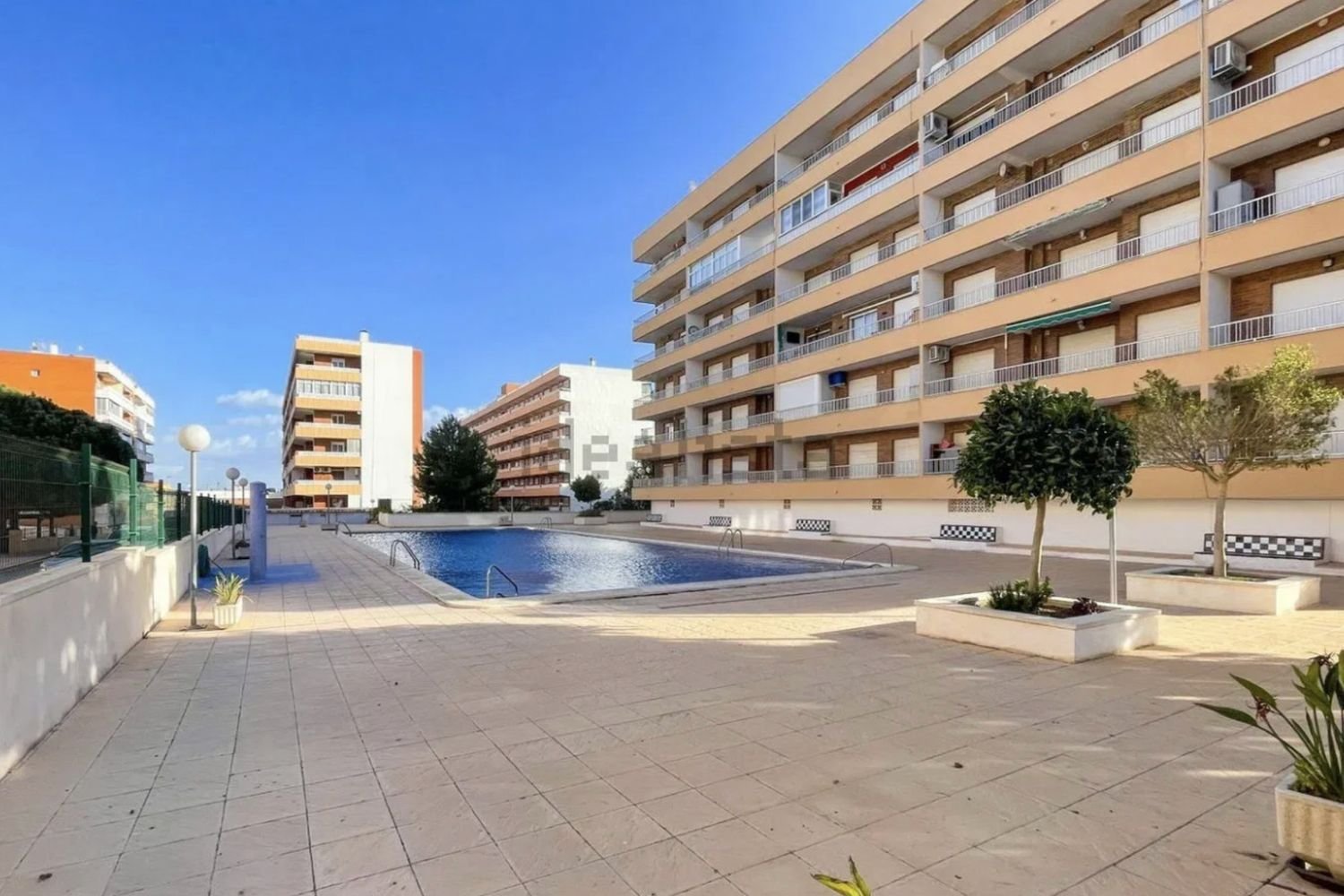 Apartamento de 2 dormitorios en Torrevieja, Spain No. 151956