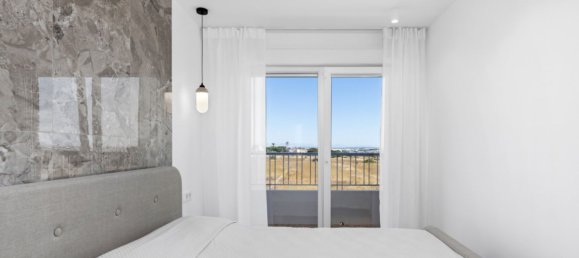 Apartamento de 2 dormitorios en Torrevieja, Spain No. 151956 6