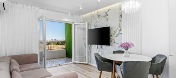 Apartamento de 2 dormitorios en Torrevieja, Spain No. 151956 3