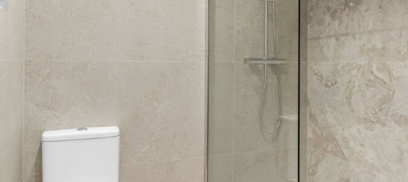 Apartamento de 2 dormitorios en Torrevieja, Spain No. 151956 9