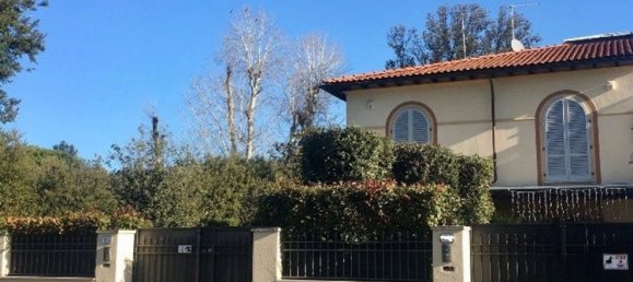 5 rooms Villa in Forte dei Marmi, Italy No. 69381 8