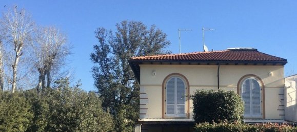 5 rooms Villa in Forte dei Marmi, Italy No. 69381 6