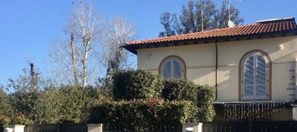 5 rooms Villa in Forte dei Marmi, Italy No. 69381 7