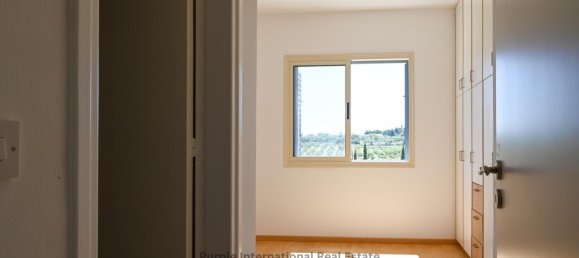 2 bedrooms Villa in Paphos, Cyprus No. 21800 8