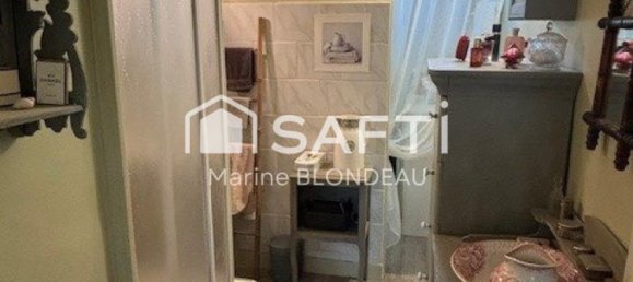 2 chambres Appartement à Châteauroux, France No. 228943 7