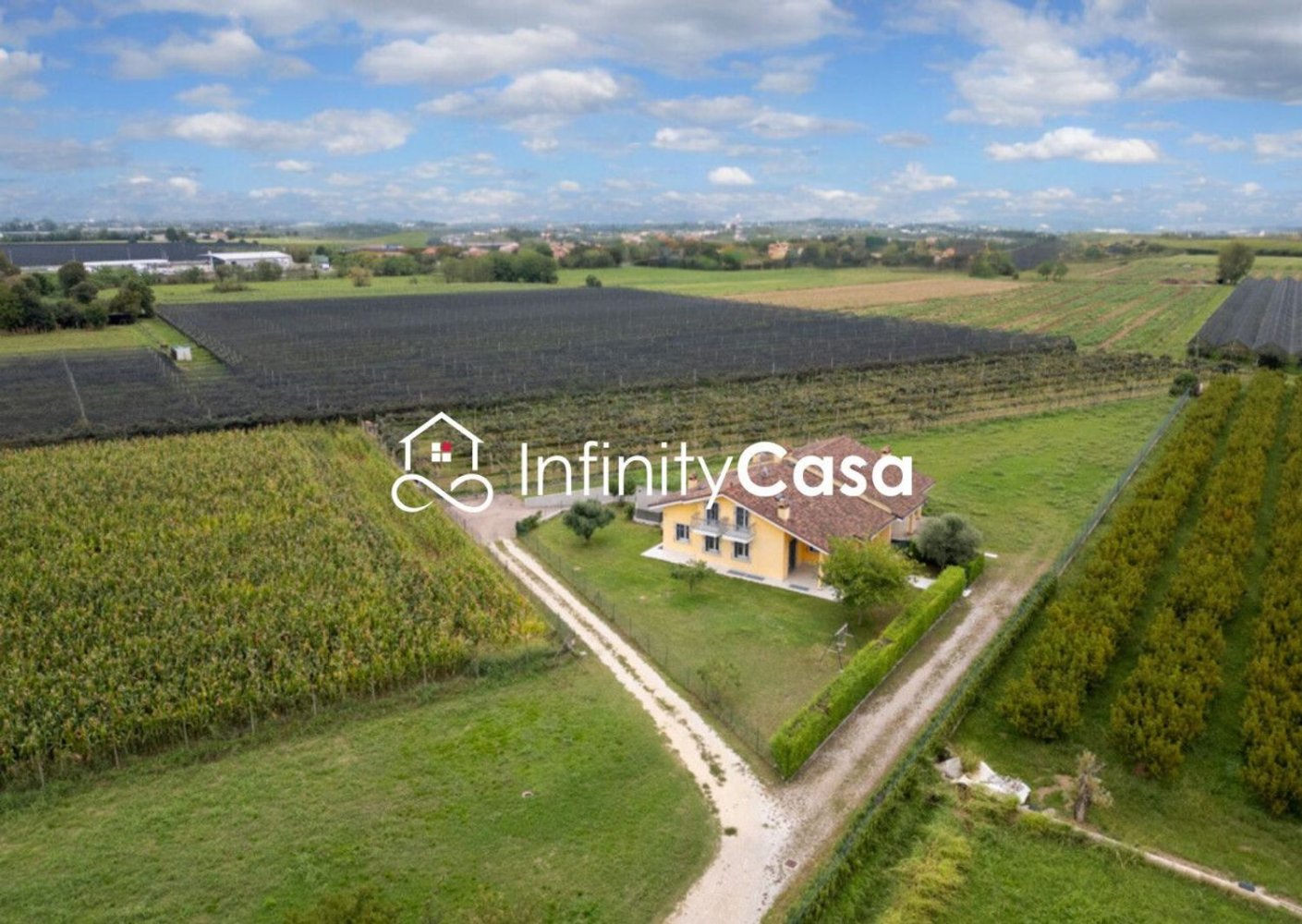 6 rooms House in Bussolengo, Italy No. 143818