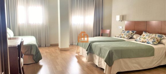 Imóvel comercial em Valencia de Don Juan, Spain 616 m² N.º 27453 11