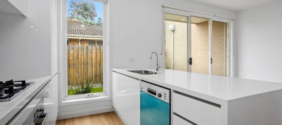 Adosado de 3 dormitorios en Altona, Australia No. 847 2