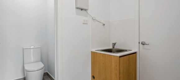 Adosado de 3 dormitorios en Altona, Australia No. 847 8