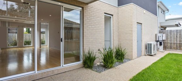 Adosado de 3 dormitorios en Altona, Australia No. 847 7