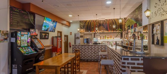 90m² Commercial property in A Coruna, Spain No. 93609 6