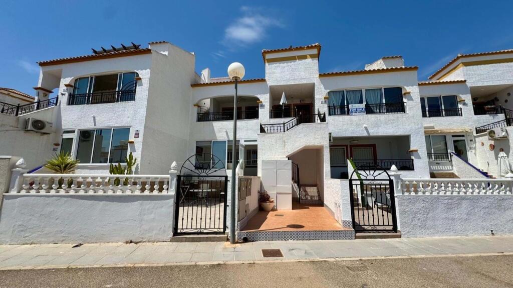 2 bedrooms Apartment in Alicante, Spain No. 183702