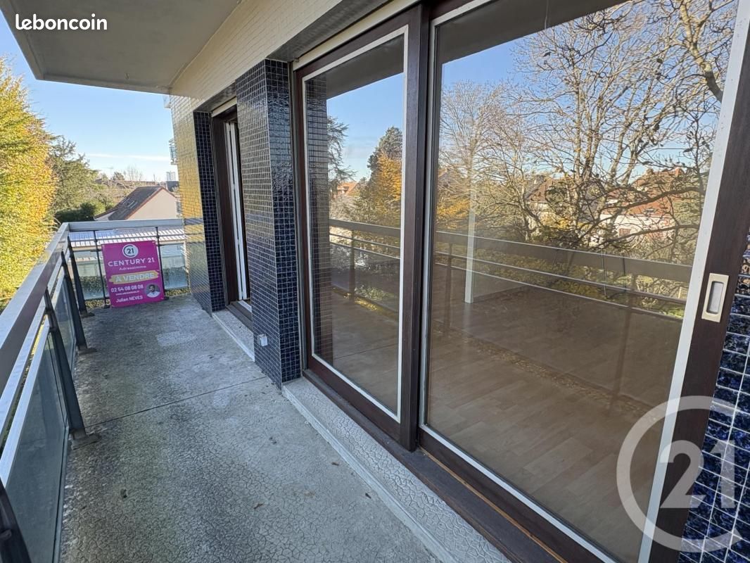 Квартира с 2 комнатами в Шатору, Франция № 154192