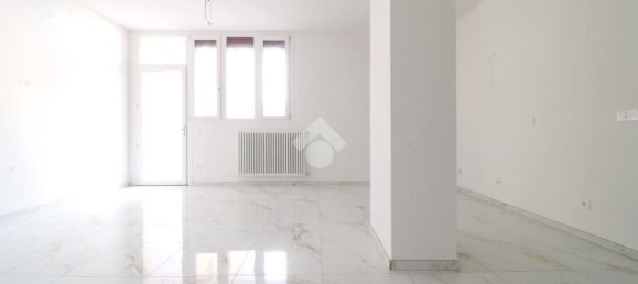 3غرفة شقة في Sassuolo, Italy رقم 14107 12