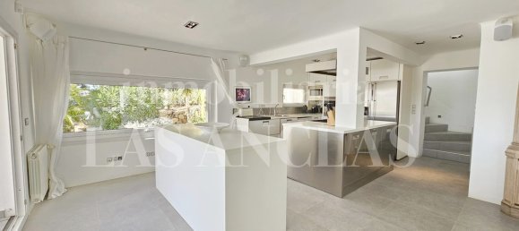 3 bedrooms Duplex in Jesus, Spain No. 25169 13