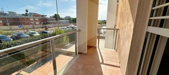 3-salle Appartement à Capurso, Italy No. 28902 5