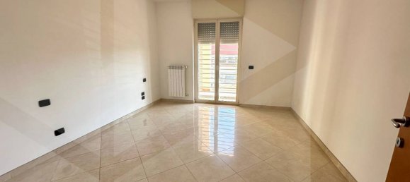 3-salle Appartement à Capurso, Italy No. 28902 10