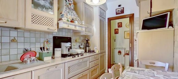 Apartamento de 3 habitaciónes en Rome, Italy No. 201376 10