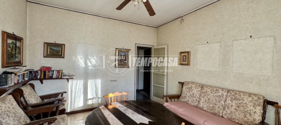 3 bedrooms Apartment in Brescia, Italy No. 354162 3