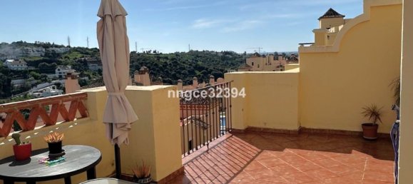 2 bedrooms Penthouse in Estepona, Spain No. 137058 3