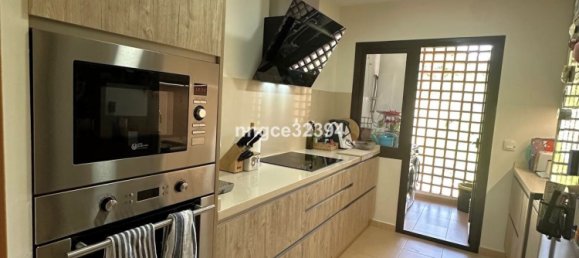 2 bedrooms Penthouse in Estepona, Spain No. 137058 4