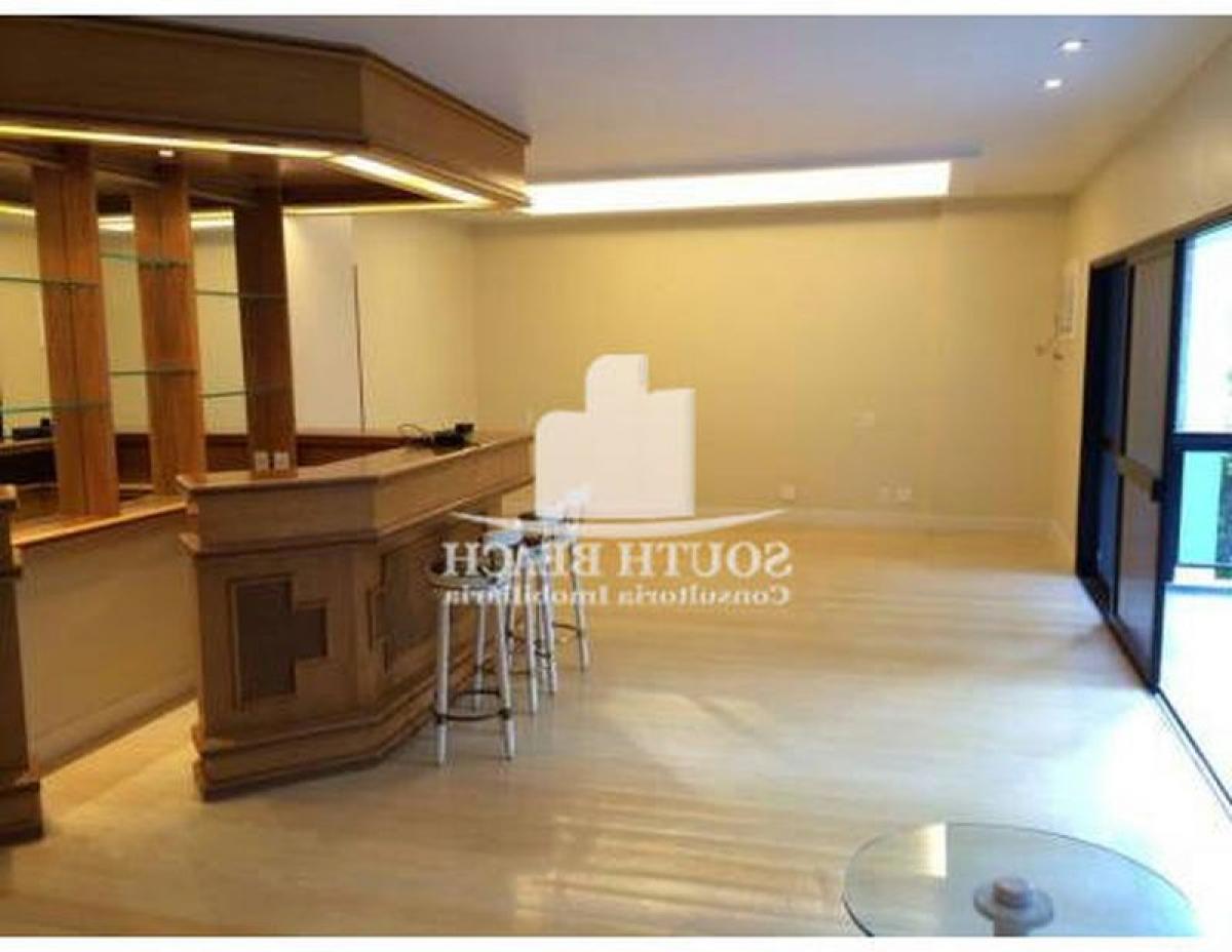 4 bedrooms Apartment in Rio de Janeiro, Brazil No. 536375