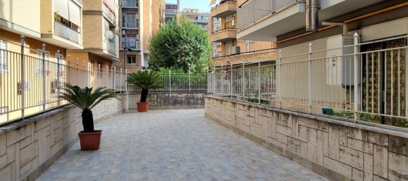 Apartamento de 4 divisões em Rome, Italy N.º 120634 21
