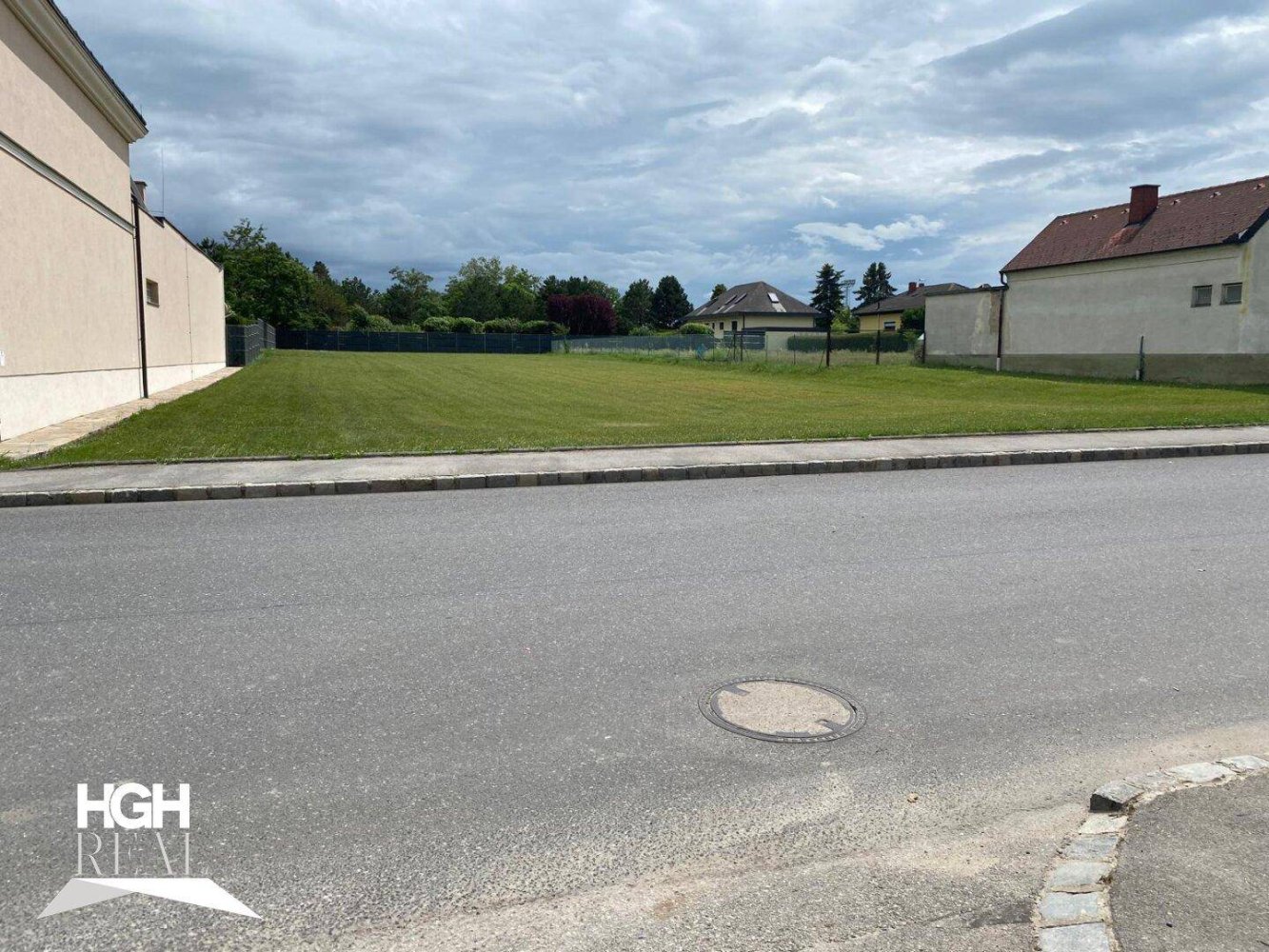 905m² Land in Untersiebenbrunn, Austria No. 153569