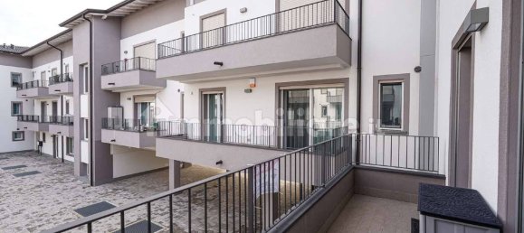 Квартира с 2 спальнями в Калуско д’Адда, Италия № 215908 6