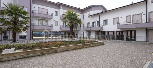 Квартира с 2 спальнями в Калуско д’Адда, Италия № 215908 19