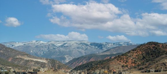 Коммерческая недвижимость с 5 спальнями в Гленвуд Спрингс, США № 279 7