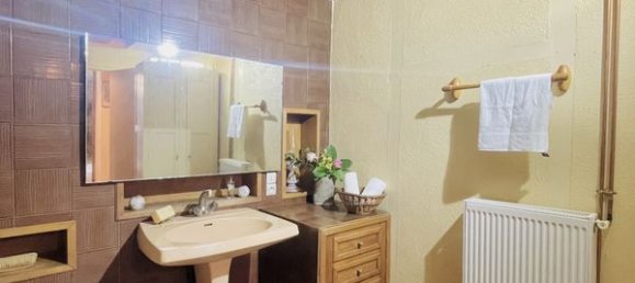 2 bedrooms House in Rosnay, France No. 158851 16