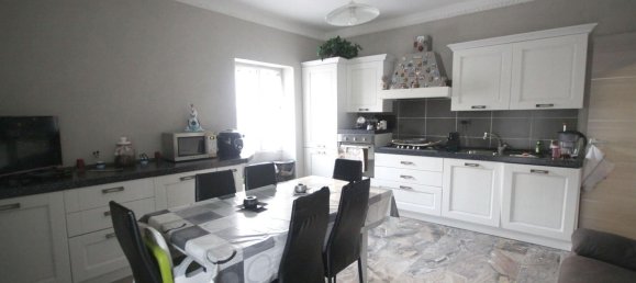 3 rooms Apartment in San Biagio della Cima, Italy No. 185596 2