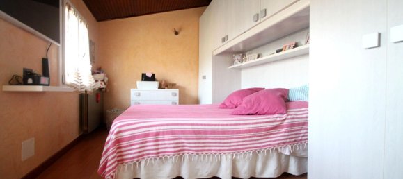 3 rooms Apartment in San Biagio della Cima, Italy No. 185596 10